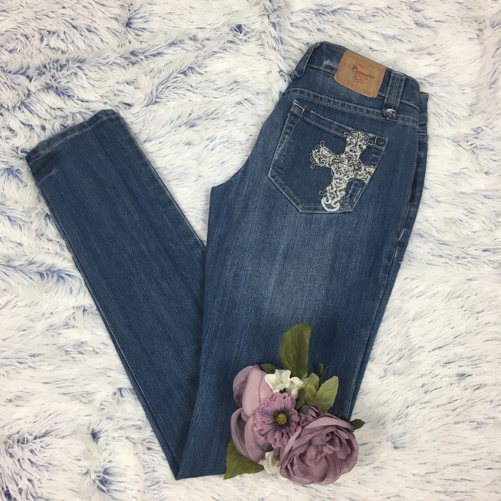 Premiere Rue21 Embellished Cross Pocket 3/4x33